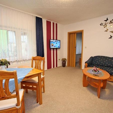 Ferienhaus Waren See 5521 エクステリア 写真