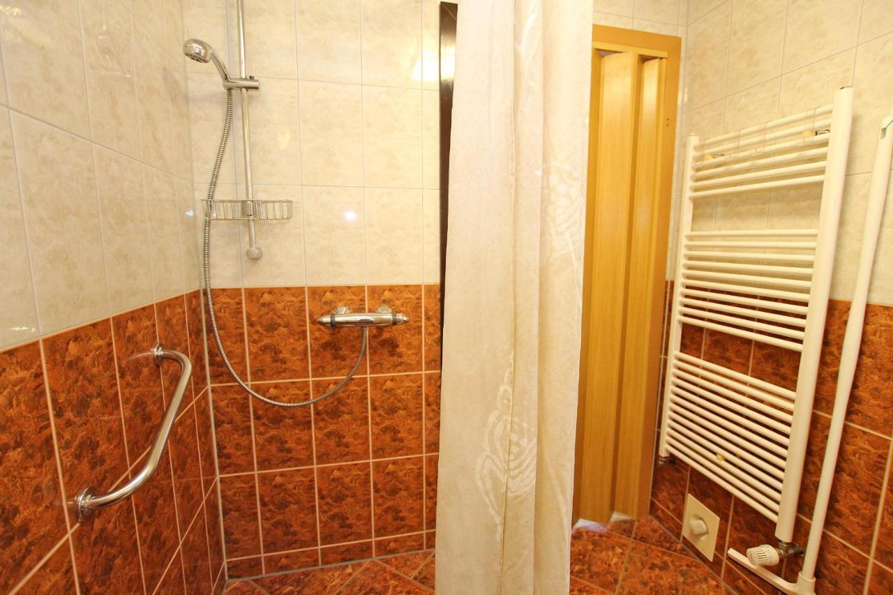 Ferienhaus Waren See 5521 エクステリア 写真
